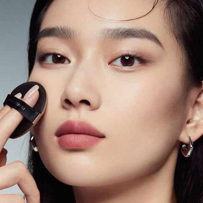 The best under eye powder for mature skin