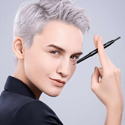 7 tips on how to apply a long lasting eye pencil