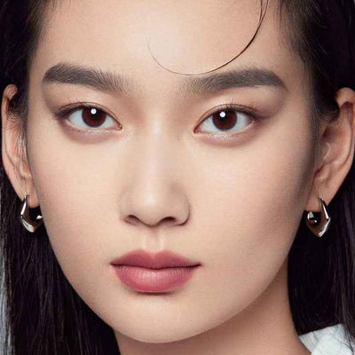 How Do You Use Setting Powder Professionally?