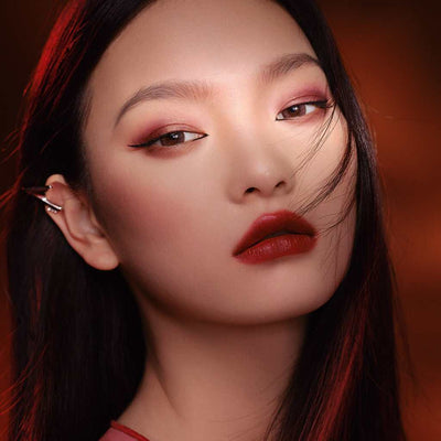 The Best Christmas Eye Makeup for Two Scenarios
